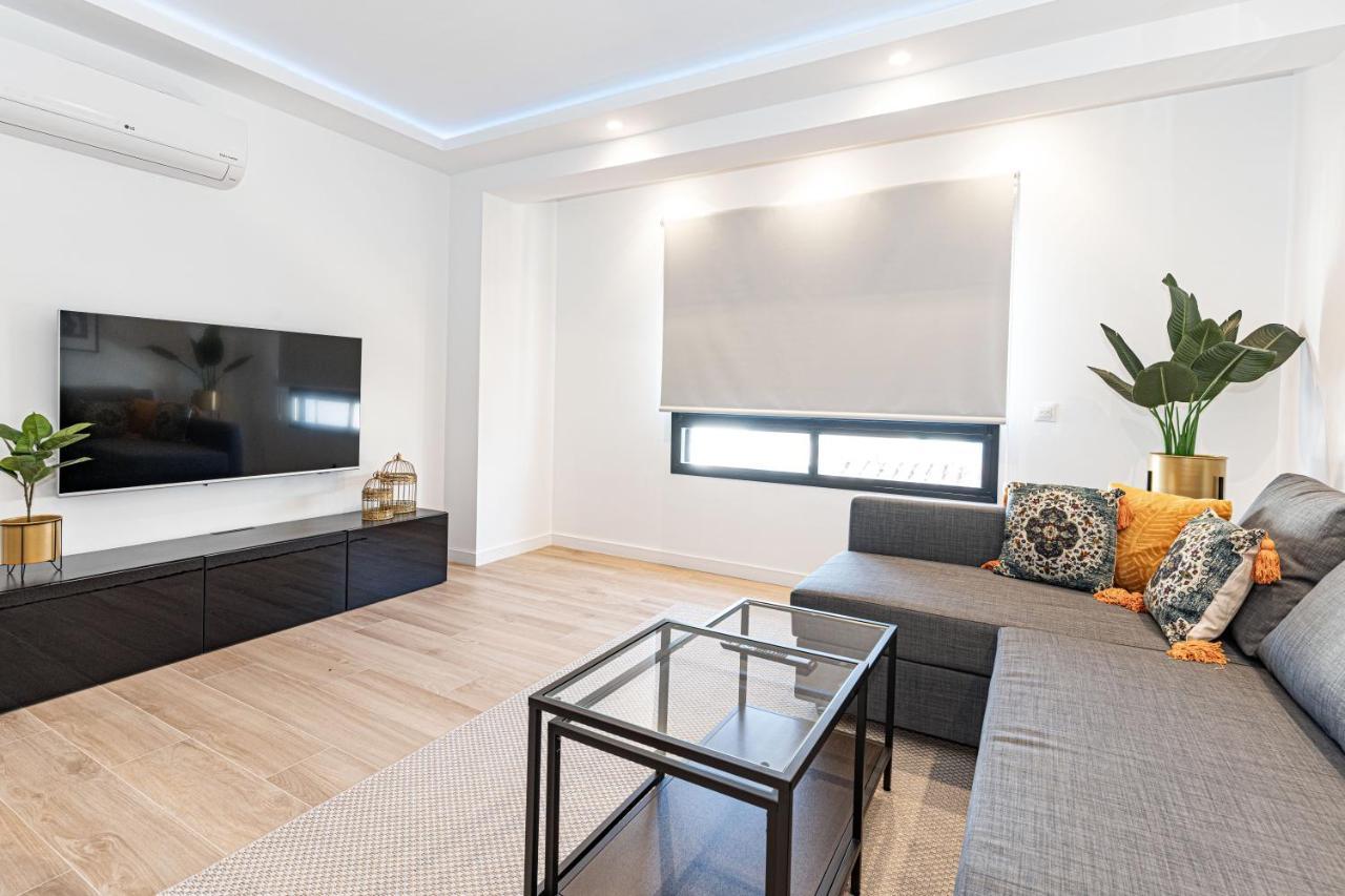 Acogedor Apartamento En Estepona Centro By Rent Me エクステリア 写真