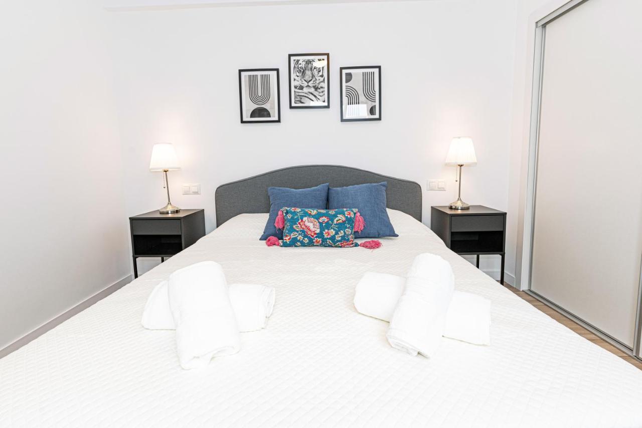 Acogedor Apartamento En Estepona Centro By Rent Me エクステリア 写真